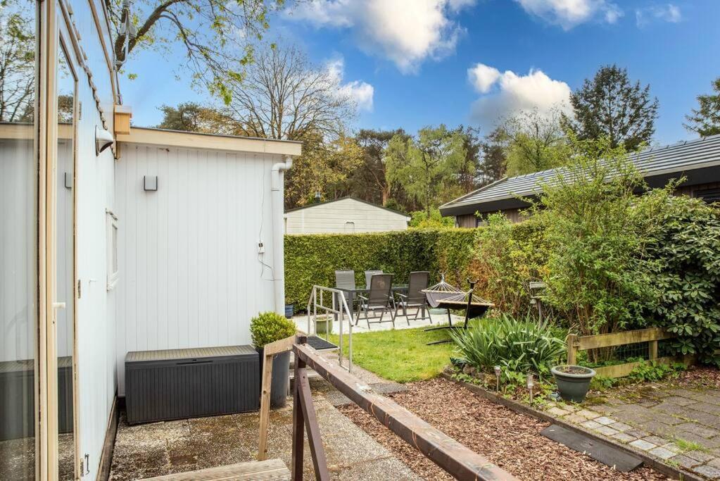 Knus Huisje Op Kindvriendelijk Park Met Zwembad Otterlo Exterior foto